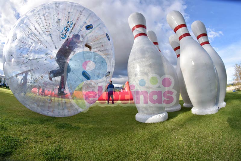 Renta-Boliche-Gigante-con-ZORB---2